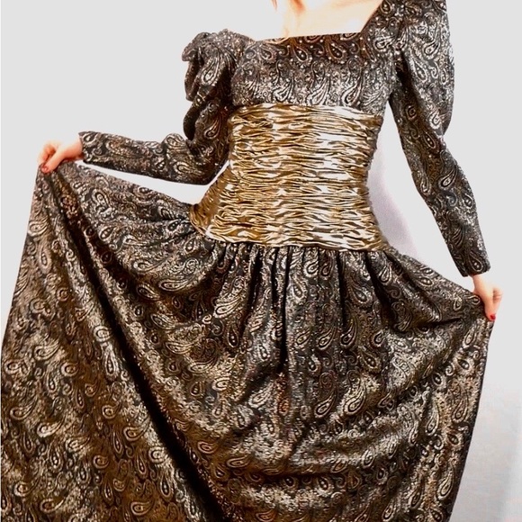 Paisley Black And Gold Evening Gown With Rhinestones Circa 1980s - Picture 7 of 7